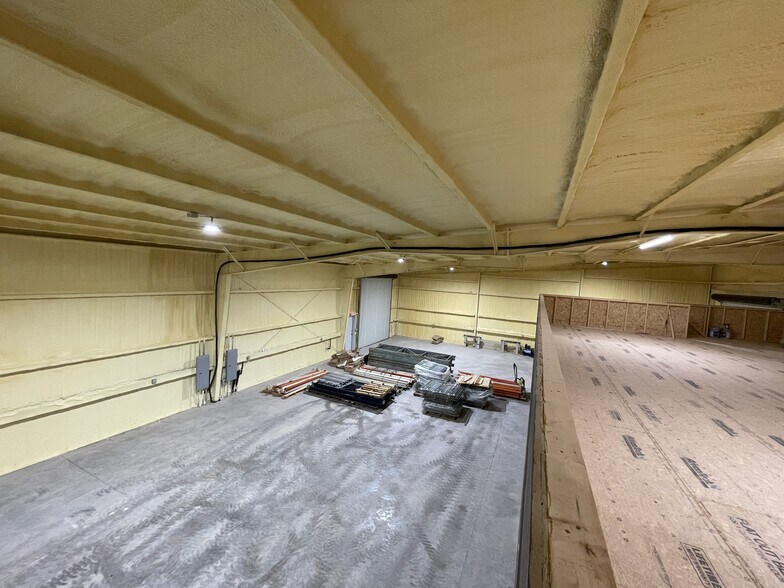 More Photos Of 606 Mill Run, Kerrville Warehouse For Lease