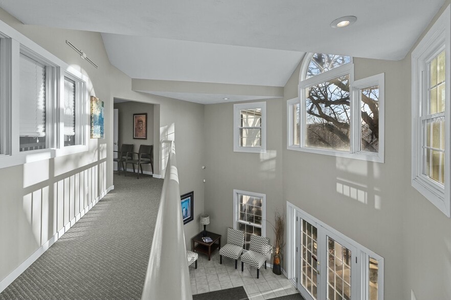 More Photos Of 4320 Spring Creek Rd, Rockford Office For Lease