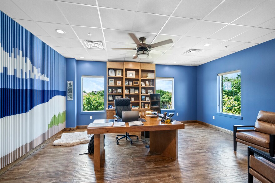 More Photos Of 351 W Southlake Blvd, Southlake Medical For Sale