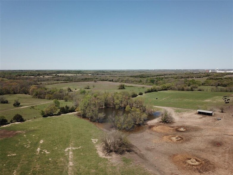 More Photos Of 1800 North Collins Fwy, Howe Manufacturing For Sale