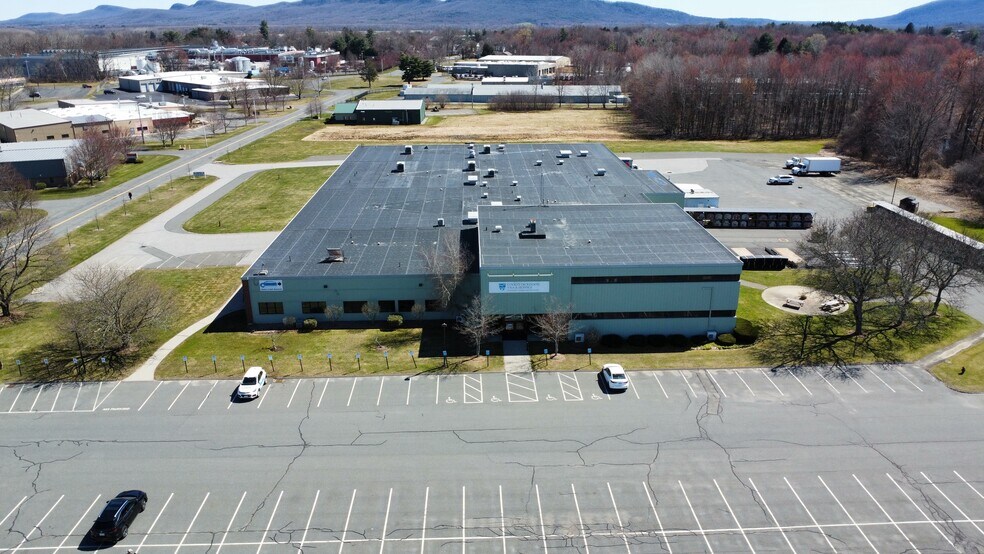 More Photos Of 168 Industrial Dr, Northampton Light Distribution For Lease