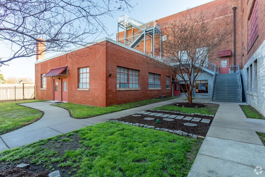 More Photos Of 1201 W City Point Rd, Hopewell Multifamily For Sale