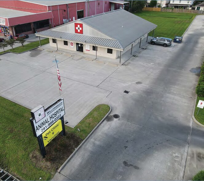 More Photos Of 13480 State Highway 249, Houston Veterinarian Kennel For Sale