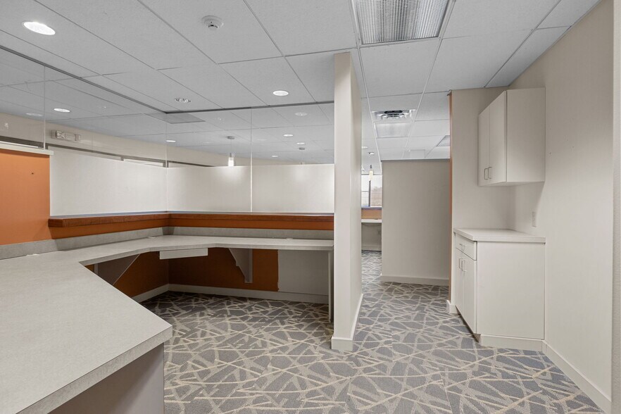 More Photos Of 667 Welsh Rd, Huntingdon Valley Office For Sale