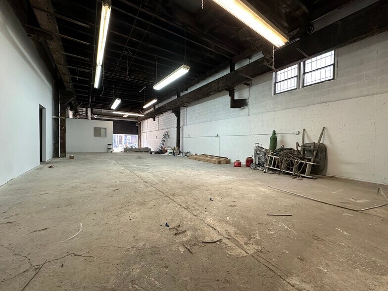 More Photos Of 31-54 12th St, Long Island City Warehouse For Lease