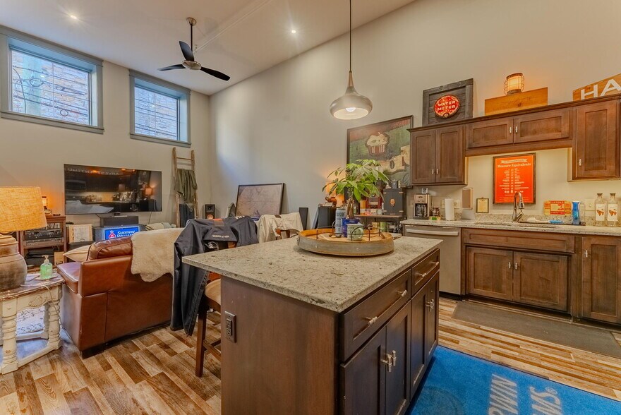 More Photos Of 78 W Canal St, Wabash Apartments For Sale