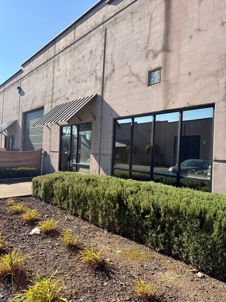 More Photos Of 1001 Nichols Dr, Rocklin Warehouse For Lease
