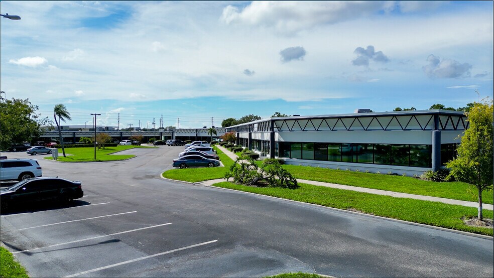 More Photos Of 11701 S Belcher Rd, Largo Light Distribution For Lease