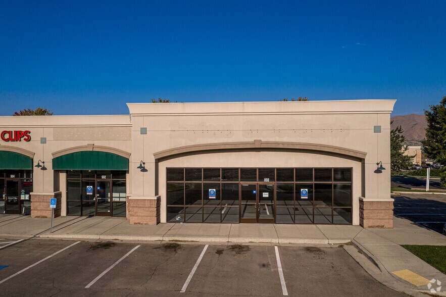 Primary Photo Of 902-908 S Growers Grove Blvd, Payson Storefront For Lease