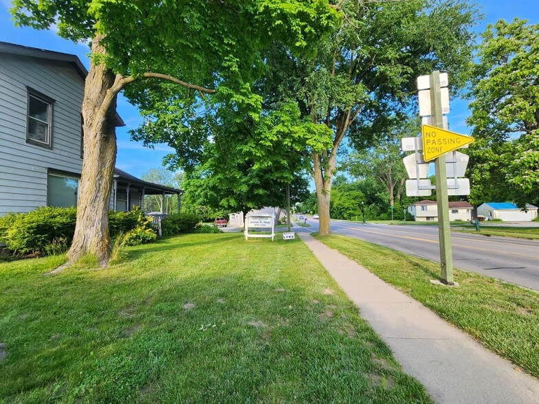 More Photos Of 545 E Main St, Pinckney Office Residential For Sale