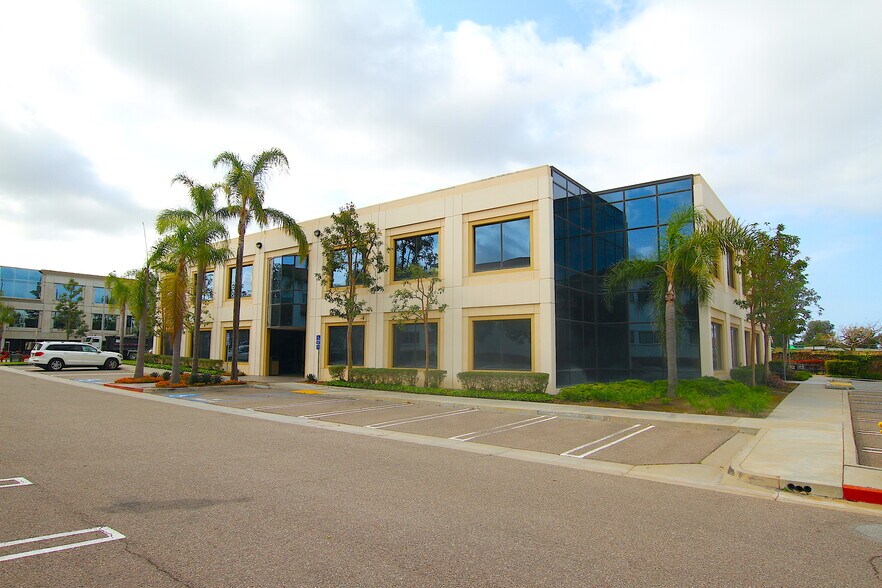 More Photos Of 20377 Acacia St, Newport Beach Office For Lease