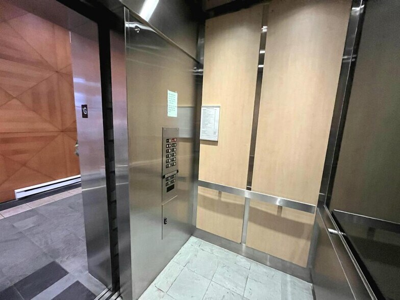 More Photos Of 4885 Kingsway, Burnaby Medical For Lease