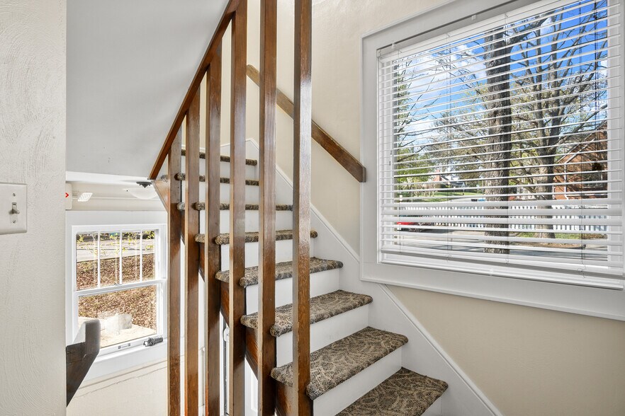 More Photos Of 614 S Main St, Blacksburg Medical For Sale