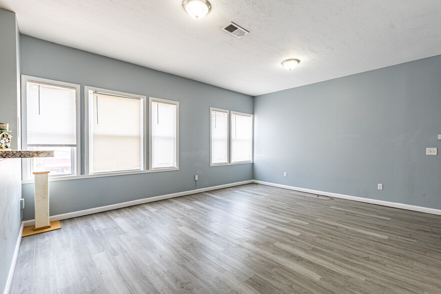 More Photos Of 757 W Main St, Rochester Multifamily For Sale