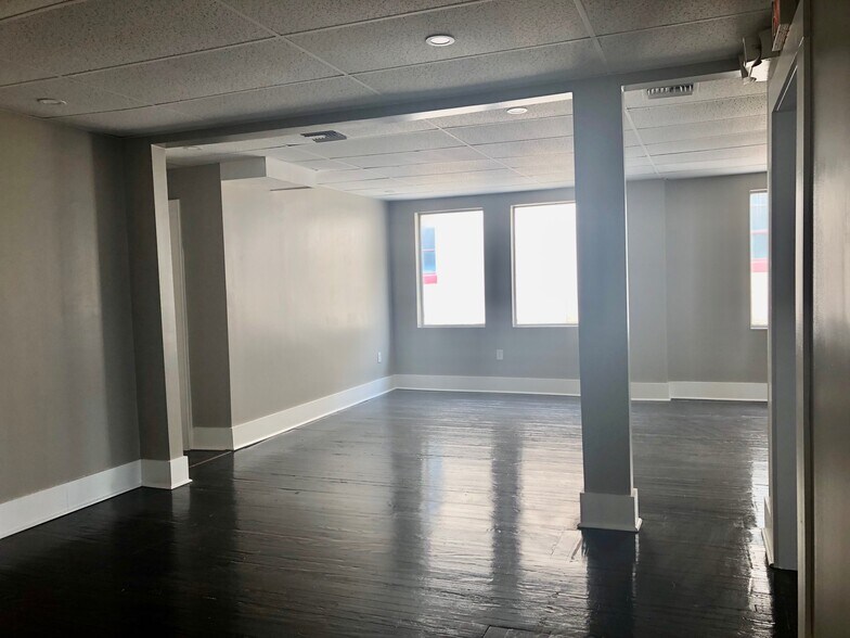 More Photos Of 14121 7th St, Dade City Storefront Retail Office For Lease