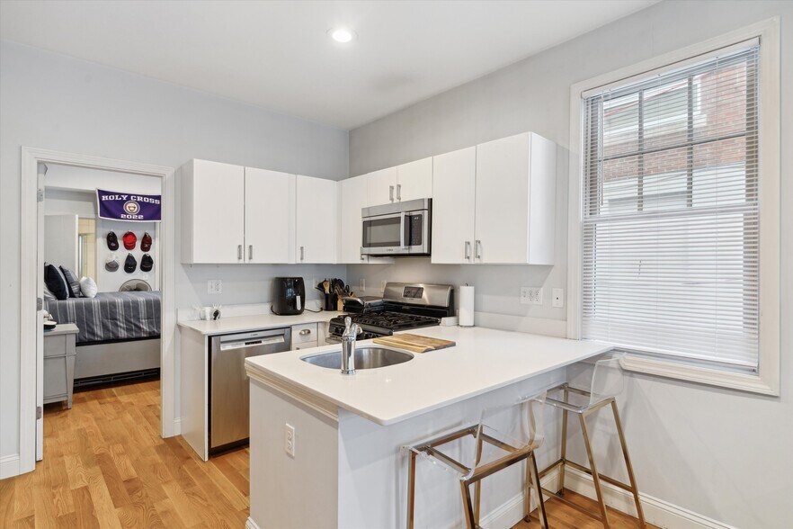 More Photos Of 75-77 F St, Boston Apartments For Sale