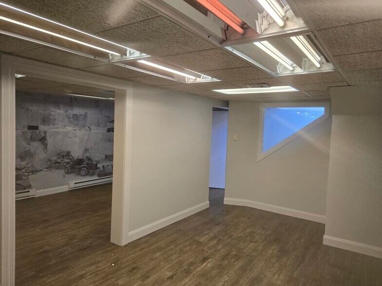 More Photos Of 3-11 Turnpike Rd, Southborough Storefront Retail Office For Lease