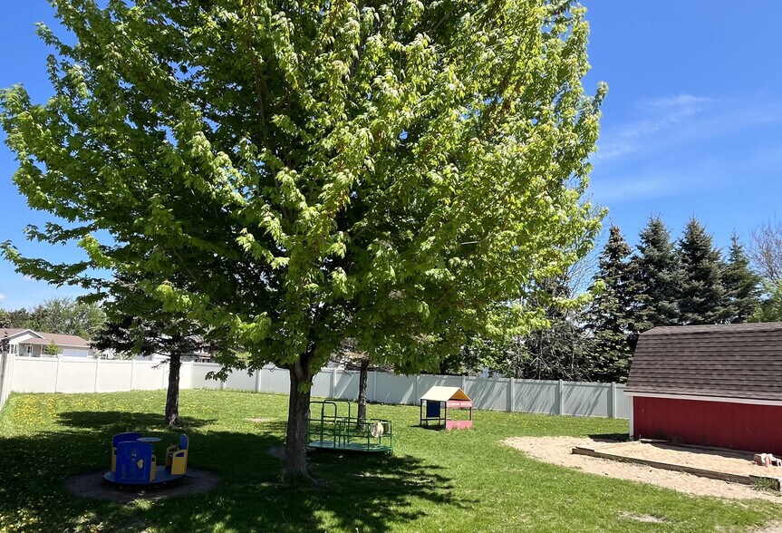 More Photos Of 3870 Jackson St, Oshkosh Specialty For Sale