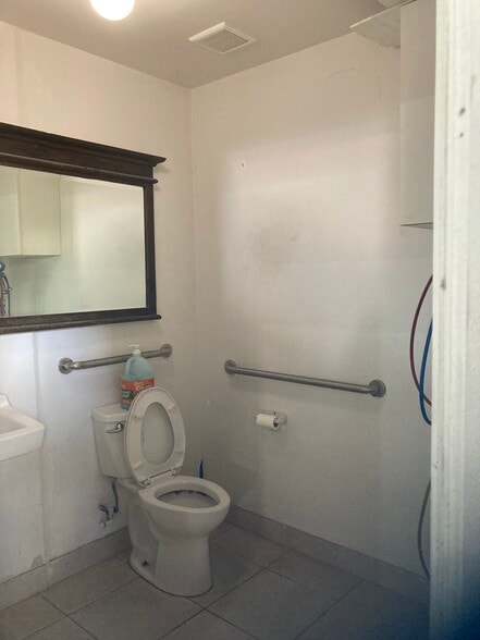 More Photos Of 12459 SW 130th St, Miami Warehouse For Sale