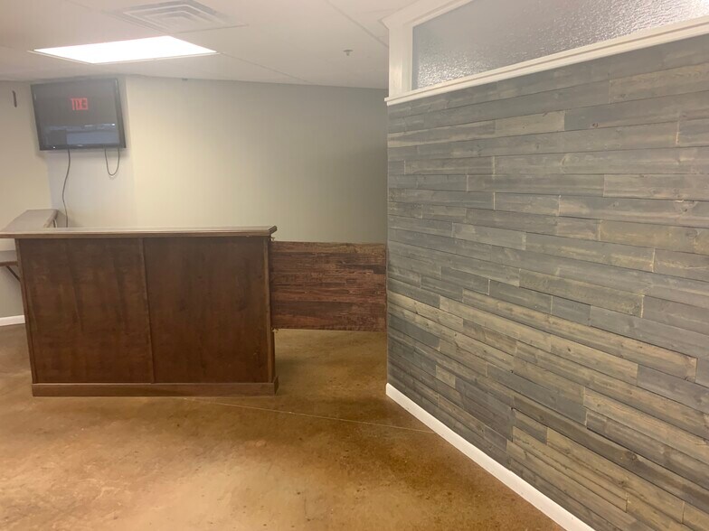 More Photos Of 4491 School Rd S, Murrysville Freestanding For Lease
