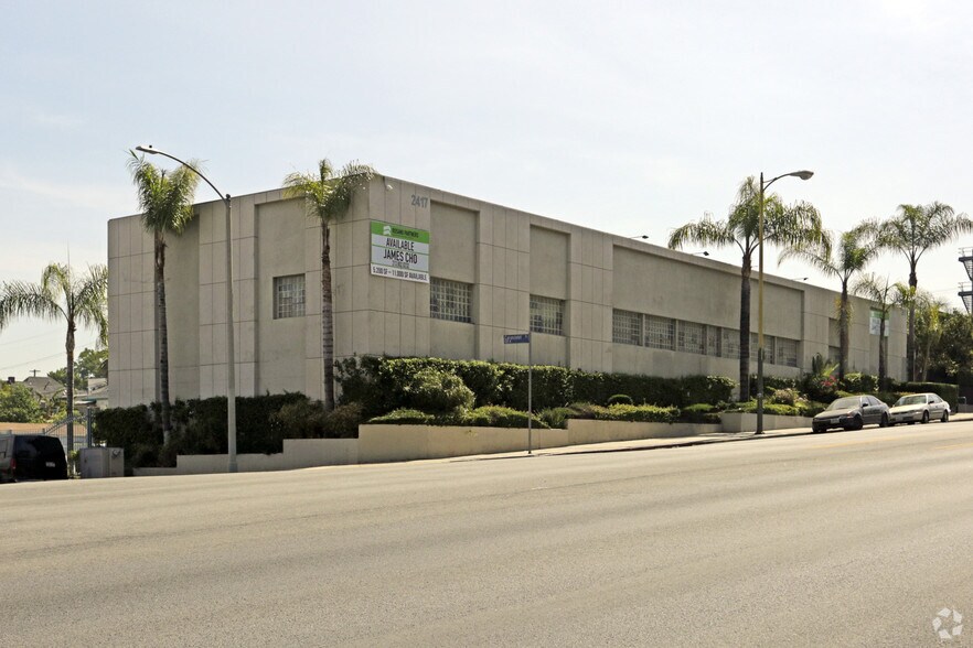 More Photos Of 2417 Beverly Blvd, Los Angeles Office For Lease