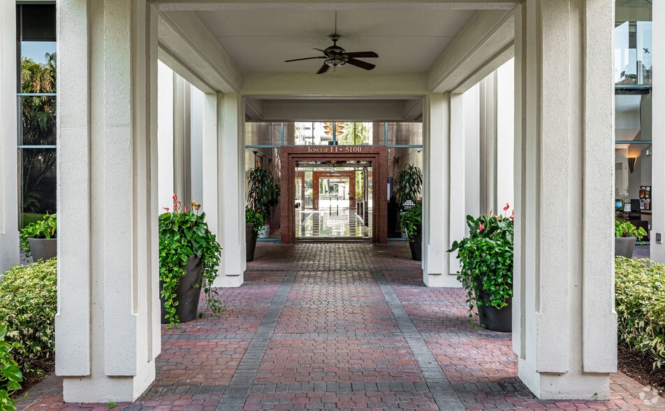 More Photos Of 5100 Town Center Cir, Boca Raton Office For Lease