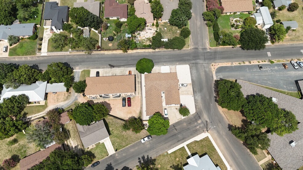 More Photos Of 1402 N Adams St, Fredericksburg Multifamily For Sale