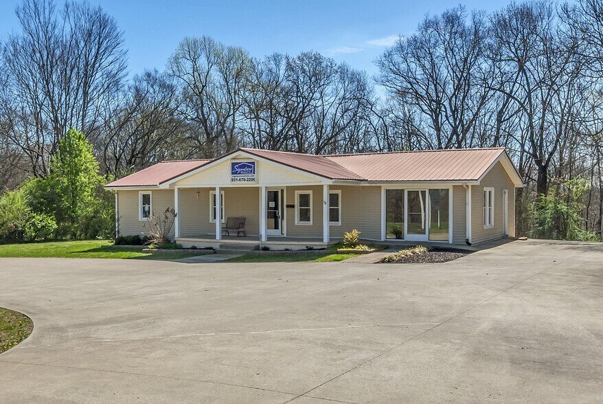 Primary Photo Of 5652 Highway 100, Lyles General Retail For Sale