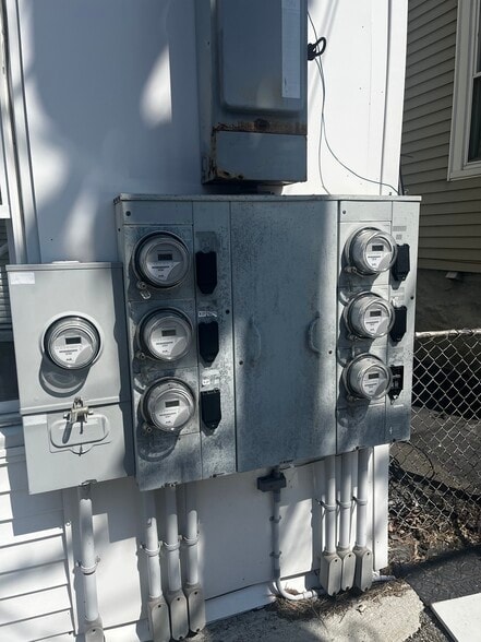More Photos Of 12-18 7th St, Lowell Apartments For Sale