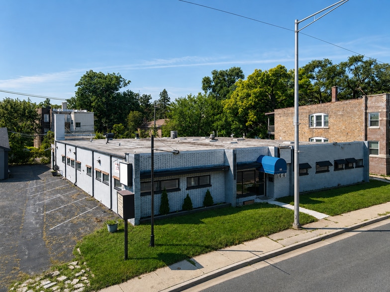 More Photos Of 44 W Lincoln Hwy, Chicago Heights Office For Lease