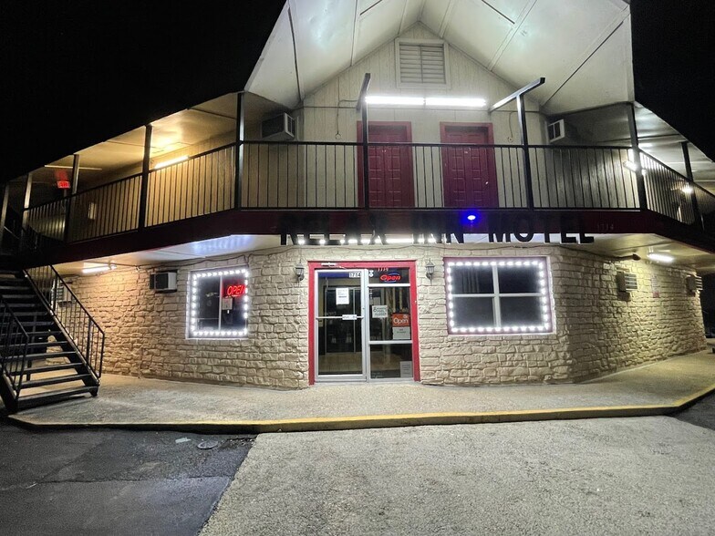 Primary Photo Of 1714 E Us-190 Hwy, Copperas Cove Hotel For Sale