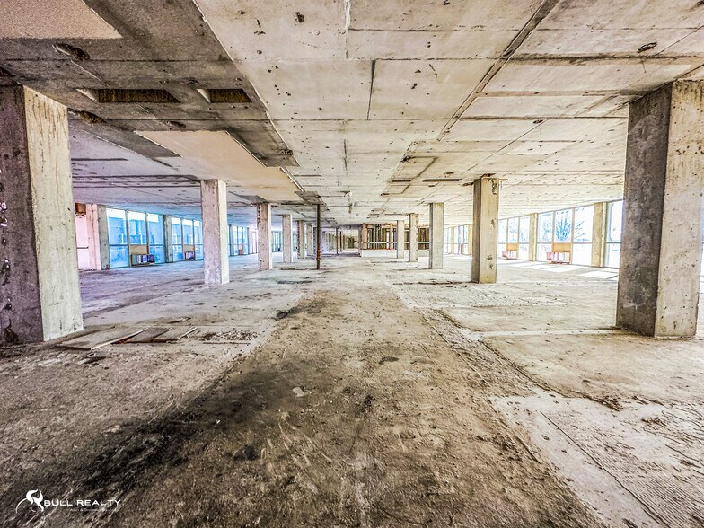 More Photos Of 450 Hank Aaron Dr, Atlanta Land For Sale