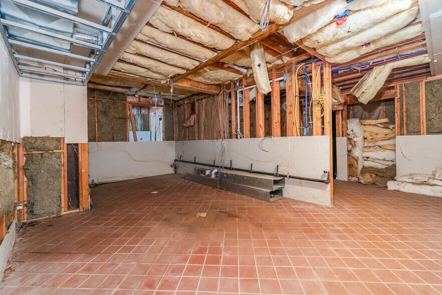 More Photos Of 158 State Route 79 N, Marlboro Restaurant For Sale