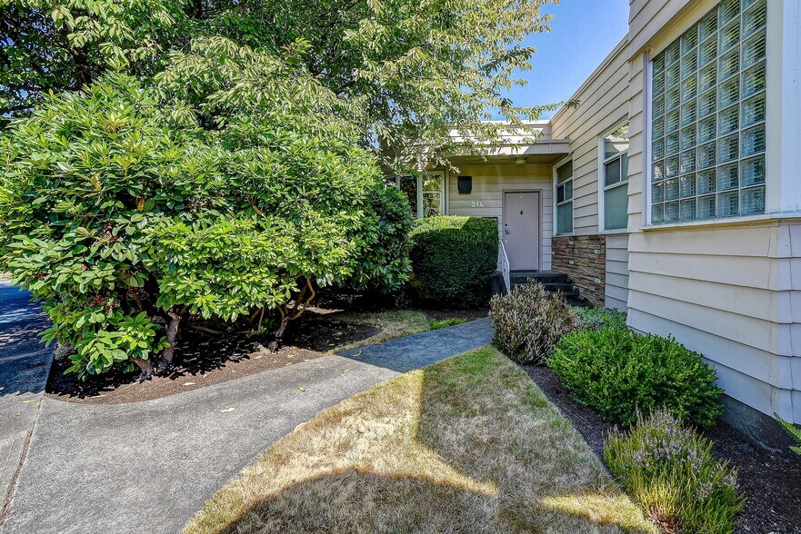 More Photos Of 920 N 1st St, Renton Medical For Sale