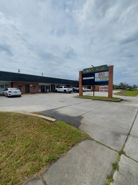 More Photos Of 7714 Massachusetts Ave, New Port Richey Office For Lease