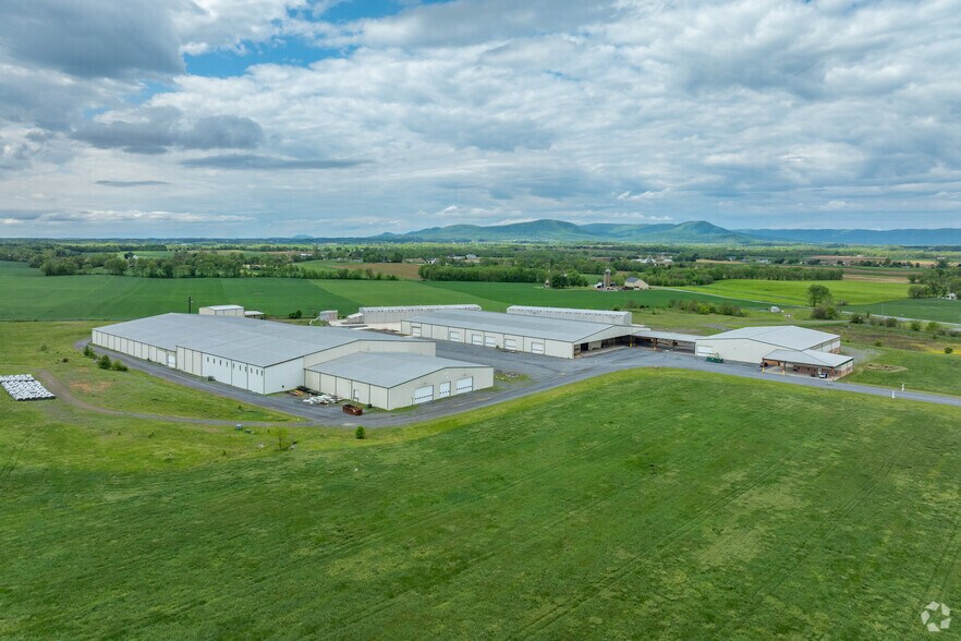 More Photos Of 6100 Buchanan Trl W, Mercersburg Unknown For Lease