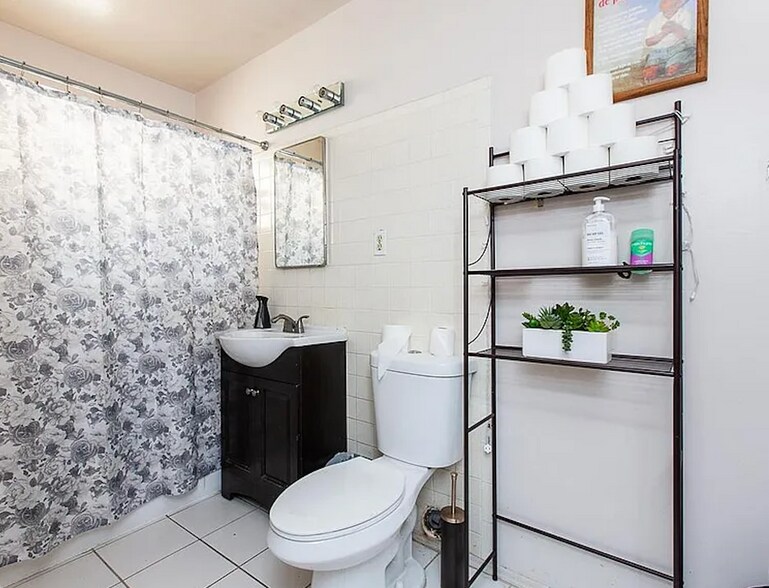 More Photos Of 534 Hyde Park Pl, Inglewood Apartments For Sale
