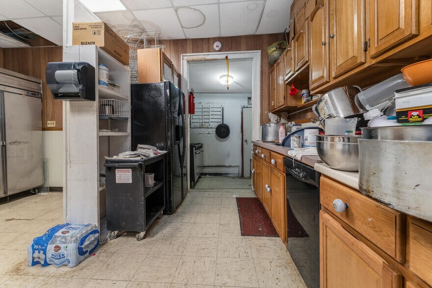 More Photos Of 220-222 Littleton Ave, Newark Religious Facility For Sale