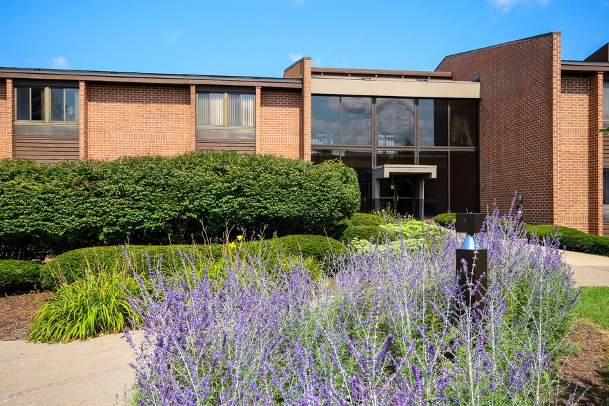 More Photos Of 270 Walker Dr, State College Loft Creative Space For Lease