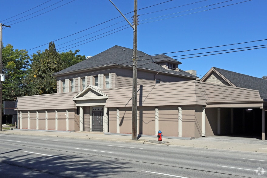 Primary Photo Of 615 Main St E, Hamilton Funeral Home For Sale