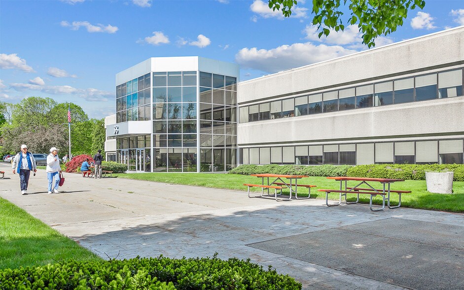 38 Wellington Rd, Milford, CT 06461 Office For Sale