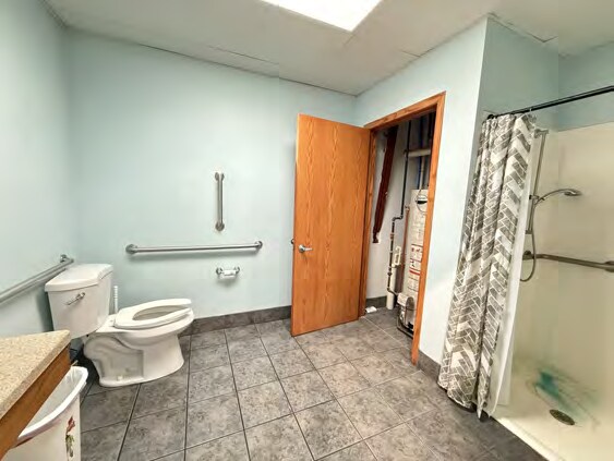 More Photos Of 1007 Jerome Ave, Janesville Service For Sale