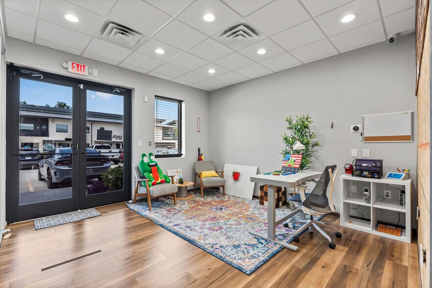 More Photos Of 1330 Rayford Park Rd, Spring Loft Creative Space For Lease