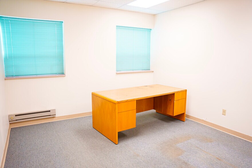 More Photos Of 1301 W Forest Grove Rd, Vineland Flex For Lease