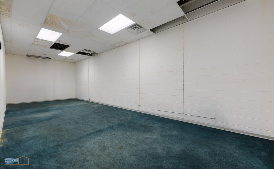 More Photos Of 1243 S Sherman Dr, Longmont Warehouse For Lease