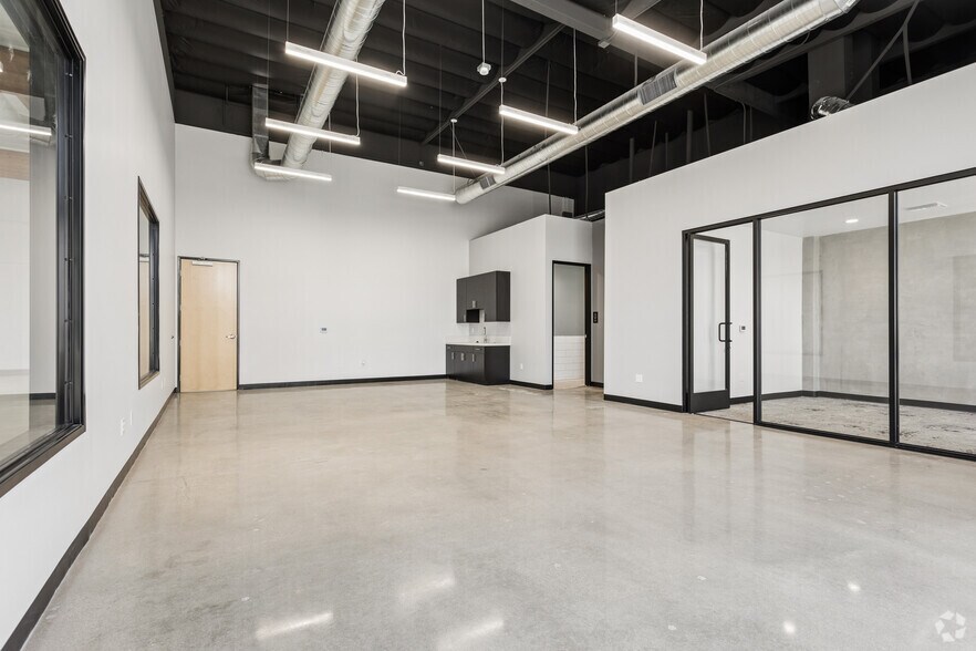 More Photos Of 9610-9680 S La Cienega Blvd, Inglewood Warehouse For Lease