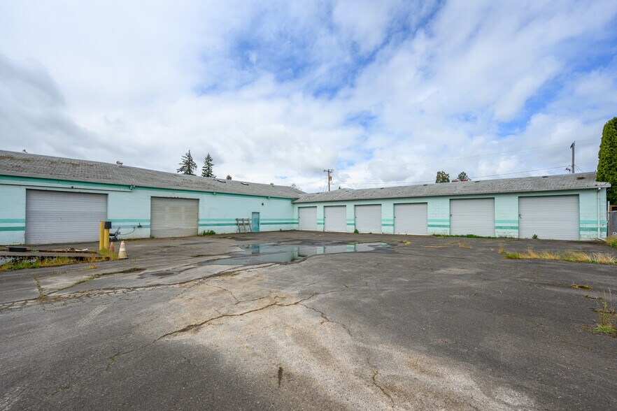 More Photos Of 111 Fourth St, Amity Warehouse For Sale