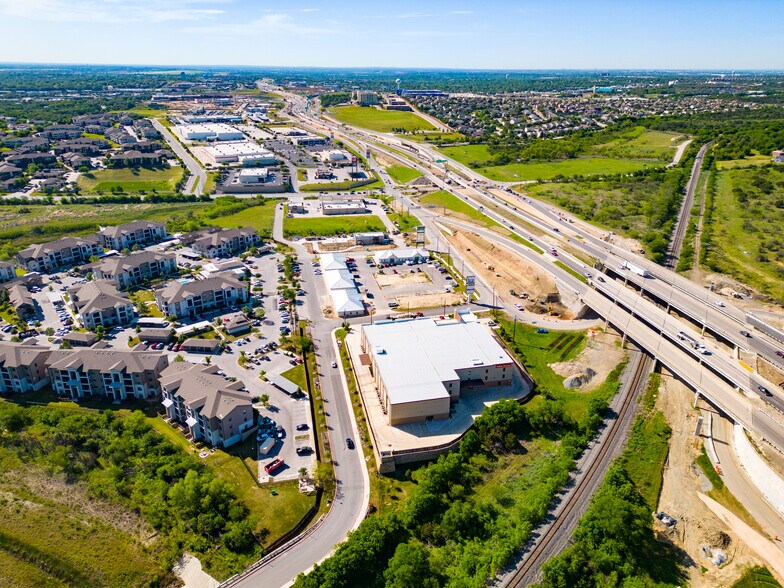 More Photos Of 7323 N Loop 1604 E, San Antonio Unknown For Lease