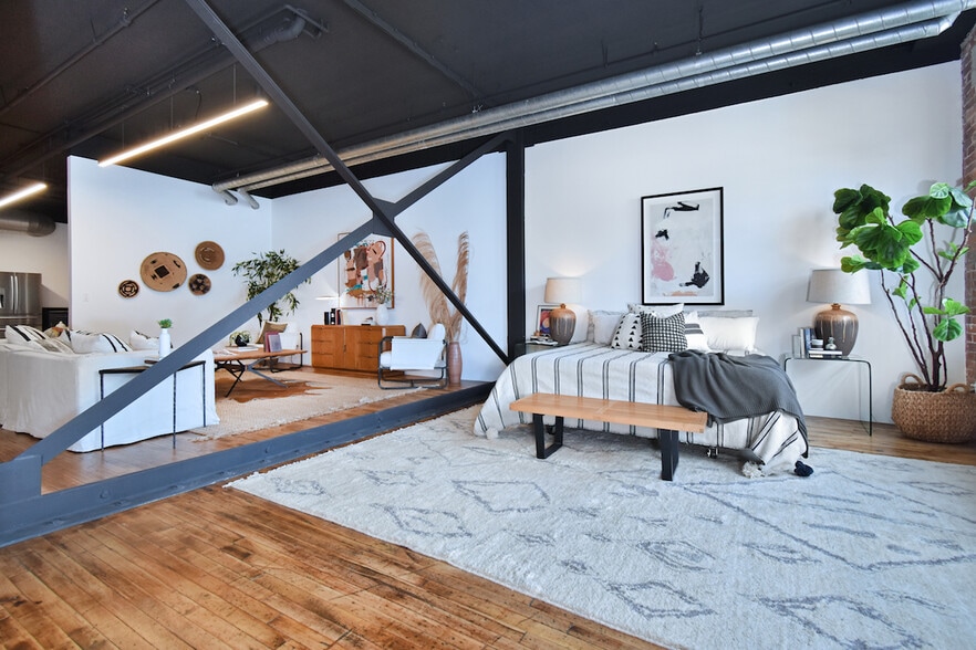 More Photos Of 500-530 Molino St, Los Angeles Office For Sale