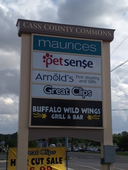 More Photos Of 3900 Lexington Rd, Logansport Storefront For Sale